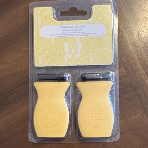 Scentsy Piña Colada Cha-Cha Car Bar Clip - Cream